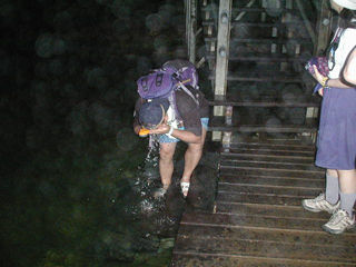 ���o�[�E�P�C�u�ł͗���ɍ~��邱�Ƃ��ł���